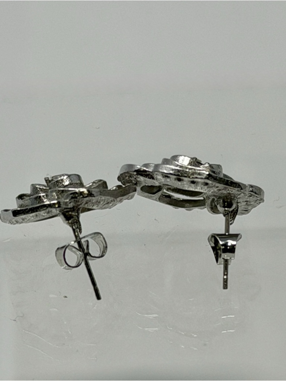 Silver-tone Flower Rhinestone Stud Earrings Push Backs - Picture 2 of 5